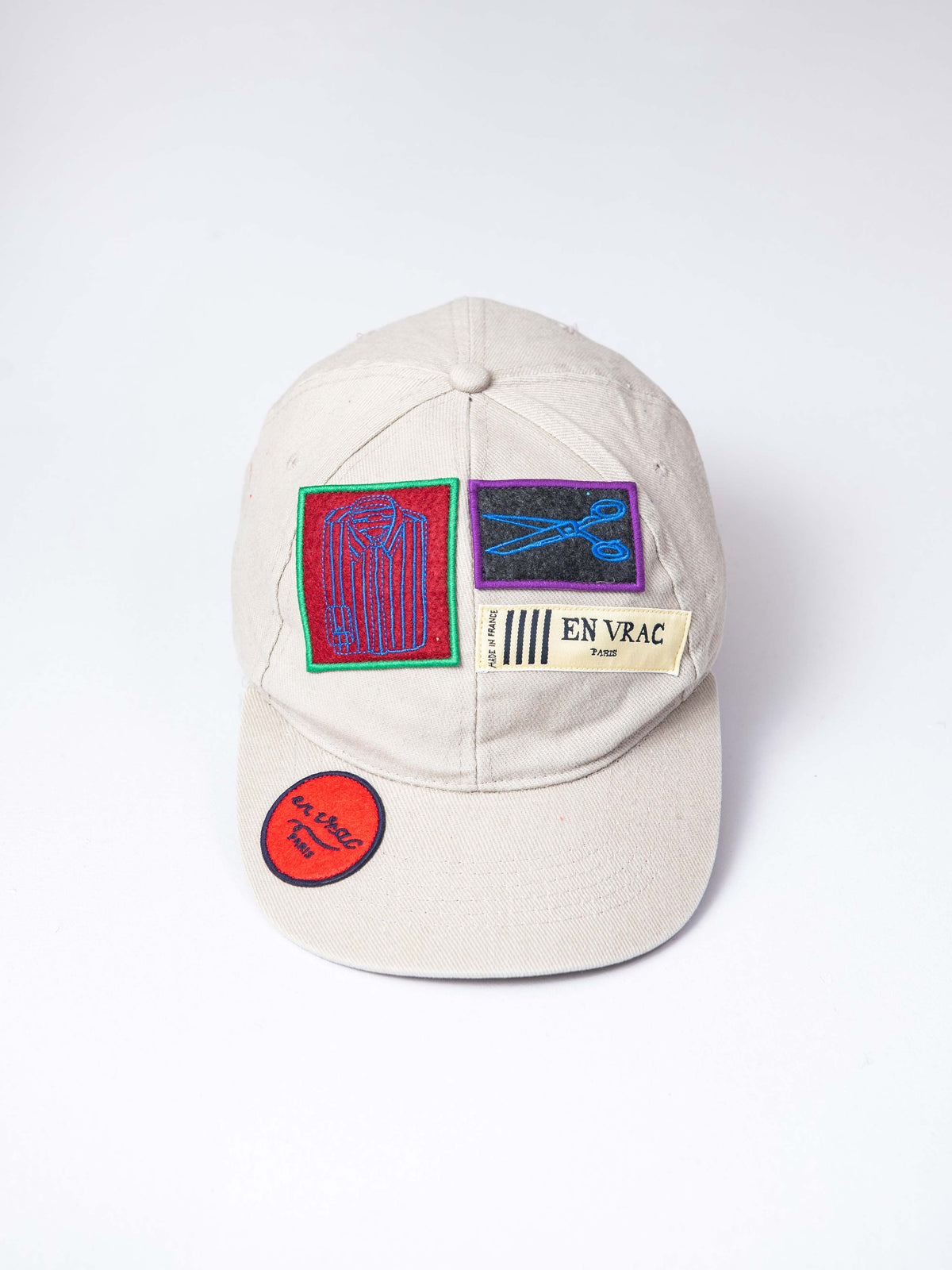 Casquette brodée beige
