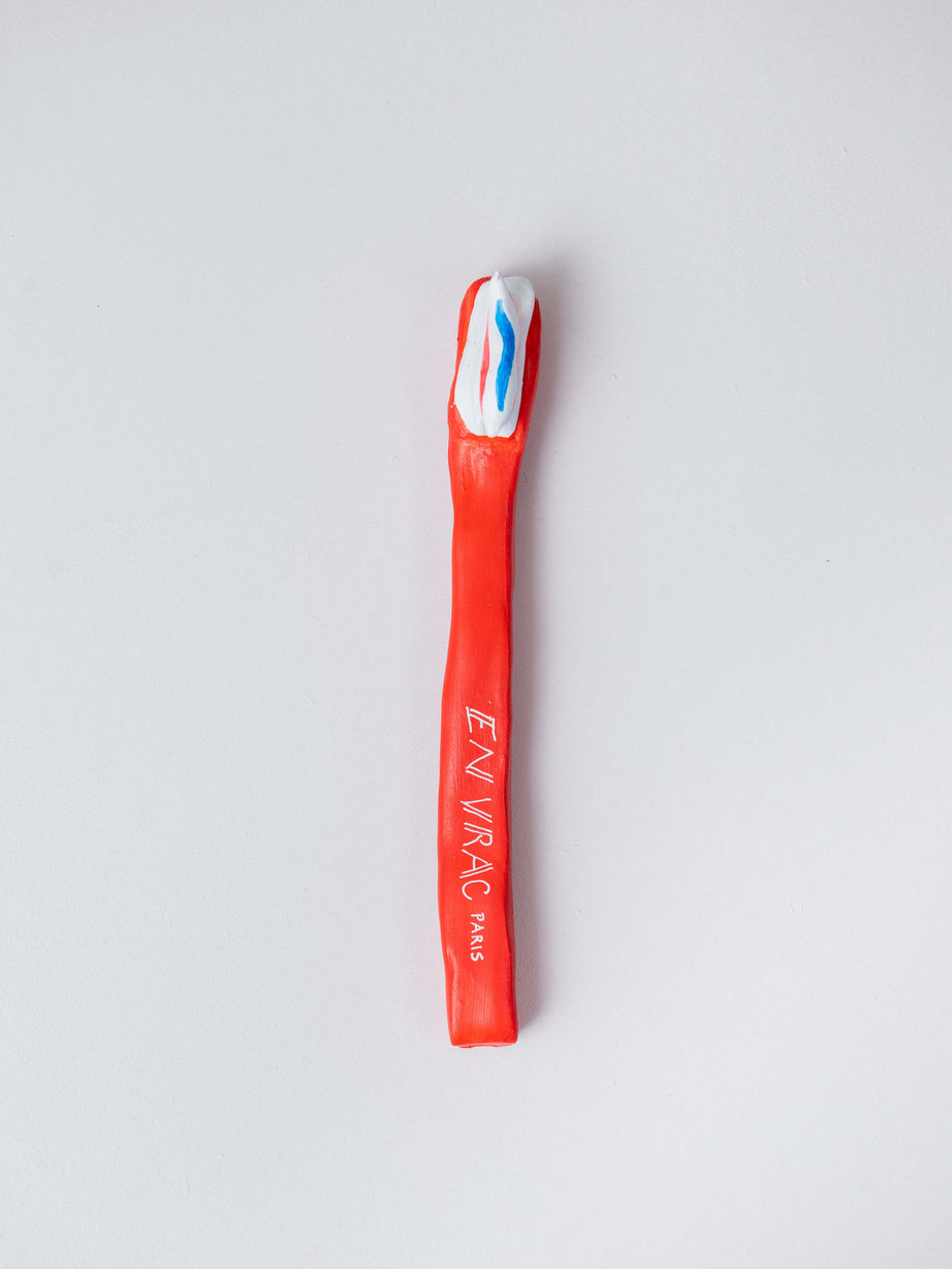Brosse à dents rouge